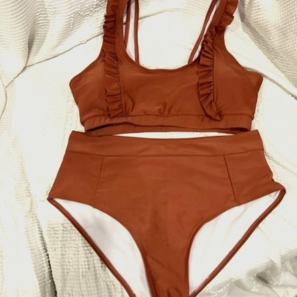 High waisted two- piece ruffle swim suit